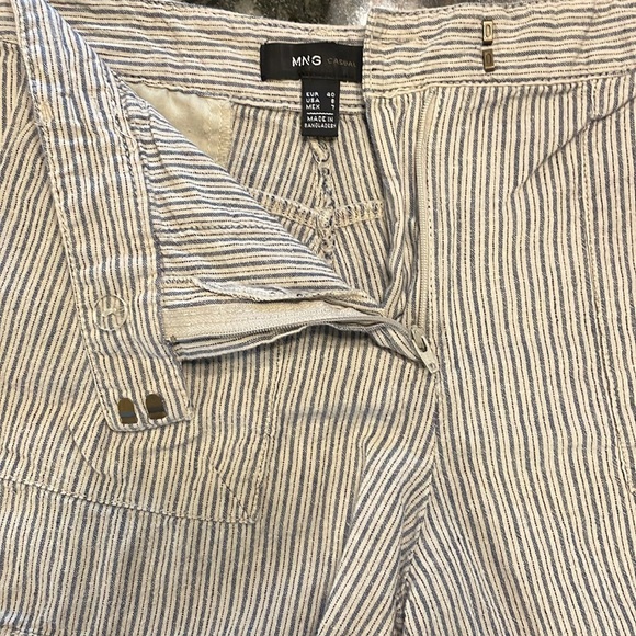 MNG Women’s casual shorts size 8 wrinkled due to storage in good condition 😊 - Picture 5 of 5